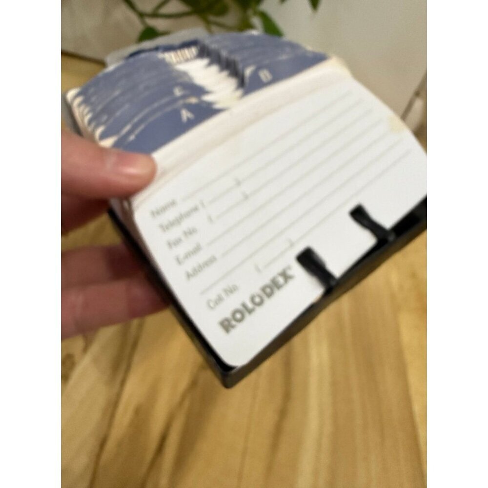 Vintage Rolodex Desktop Card File - Picture 4 of 8